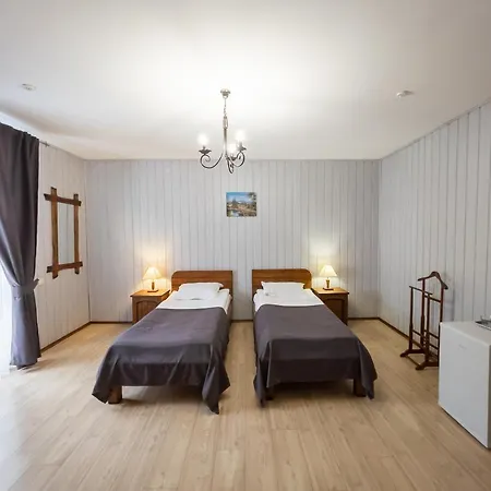 Shale Marso Hotel
