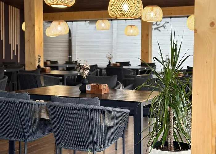 Hotel Shale Marso